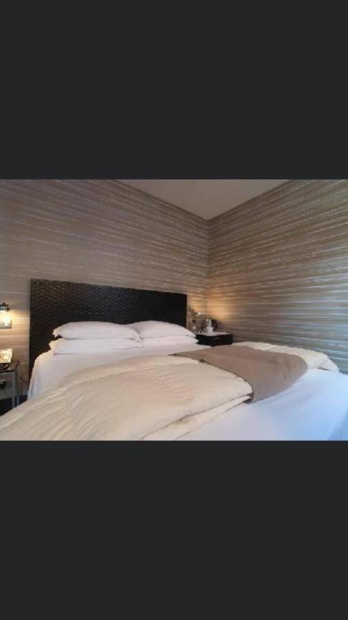Mh Design Hotel Наполи Екстериор снимка