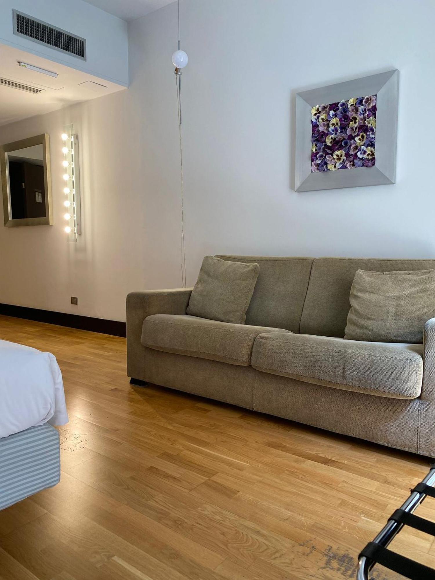 Mh Design Hotel Наполи Екстериор снимка